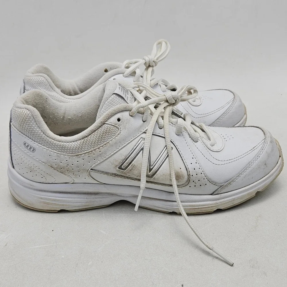 New Balance 411 Womens 9 W Mens 7.5D White Leather Walking Sneakers MW411WT